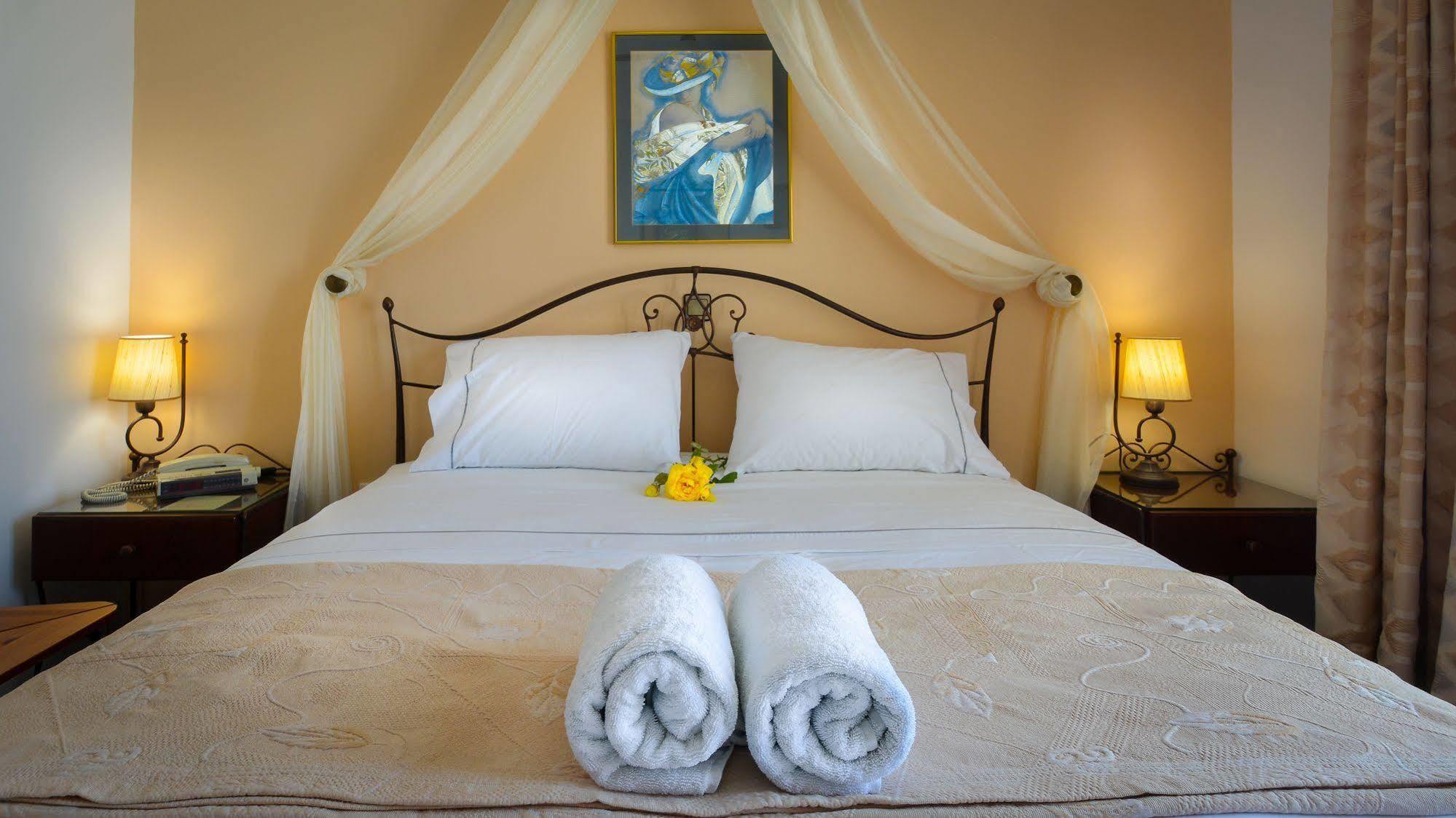 Sunset Studios And Apartments For Adults Over 21 Only Zambujeira do Mar Dış mekan fotoğraf