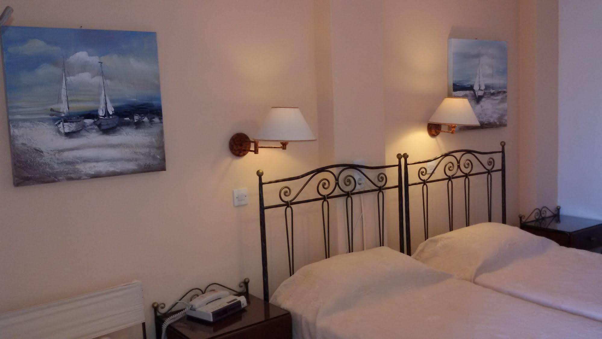 Sunset Studios And Apartments For Adults Over 21 Only Zambujeira do Mar Dış mekan fotoğraf
