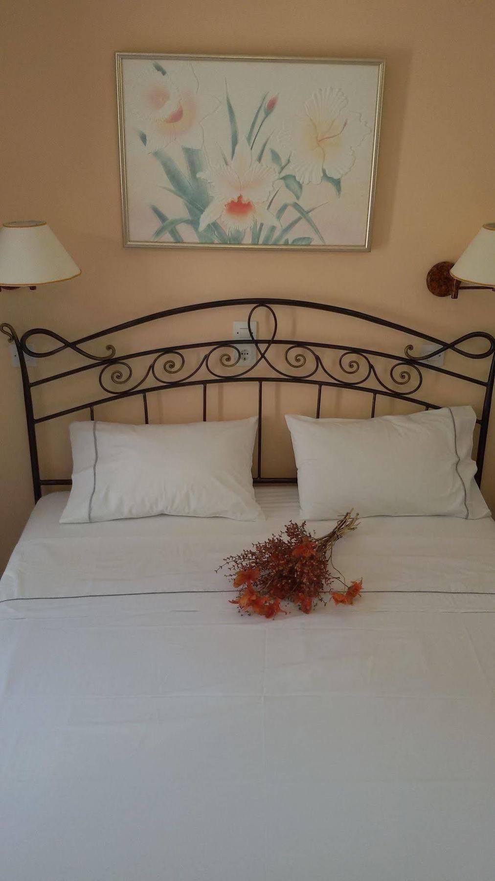 Sunset Studios And Apartments For Adults Over 21 Only Zambujeira do Mar Dış mekan fotoğraf