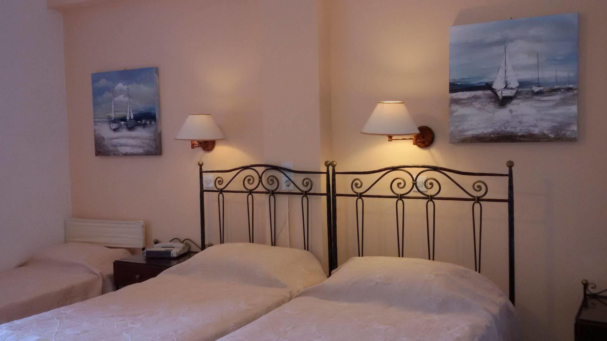 Sunset Studios And Apartments For Adults Over 21 Only Zambujeira do Mar Dış mekan fotoğraf